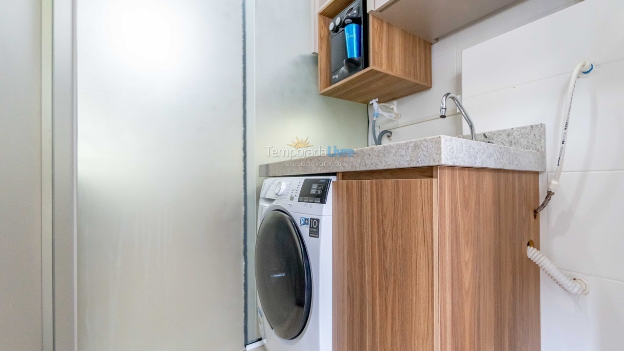 Apartamento para aluguel de temporada em Bombinhas (Praia de Bombas)