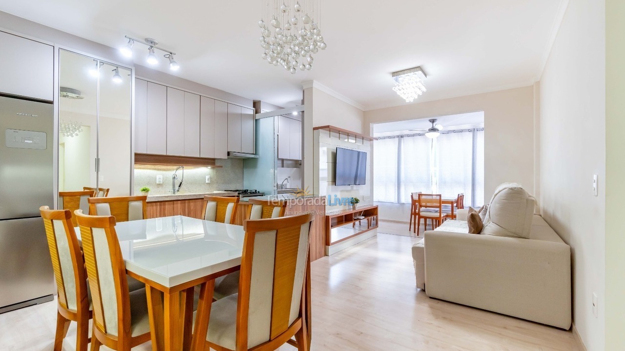 Apartamento para aluguel de temporada em Bombinhas (Praia de Bombas)