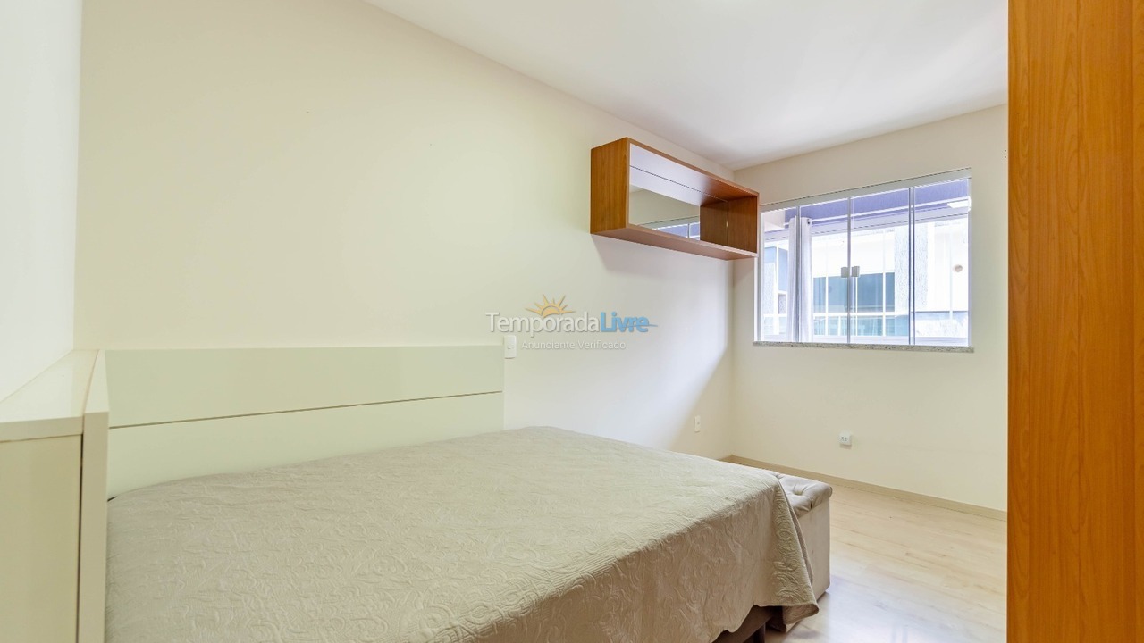 Apartamento para aluguel de temporada em Bombinhas (Praia de Bombas)