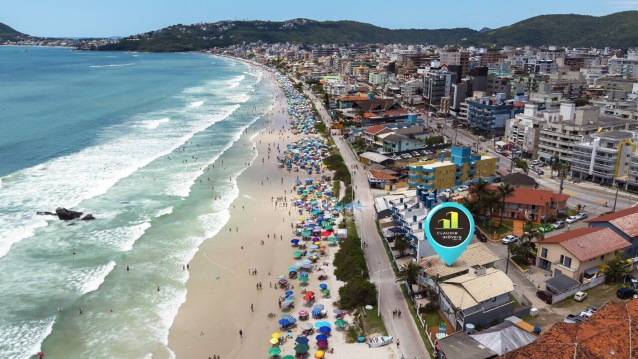 Casa para aluguel de temporada em Bombinhas (Praia de Bombas)
