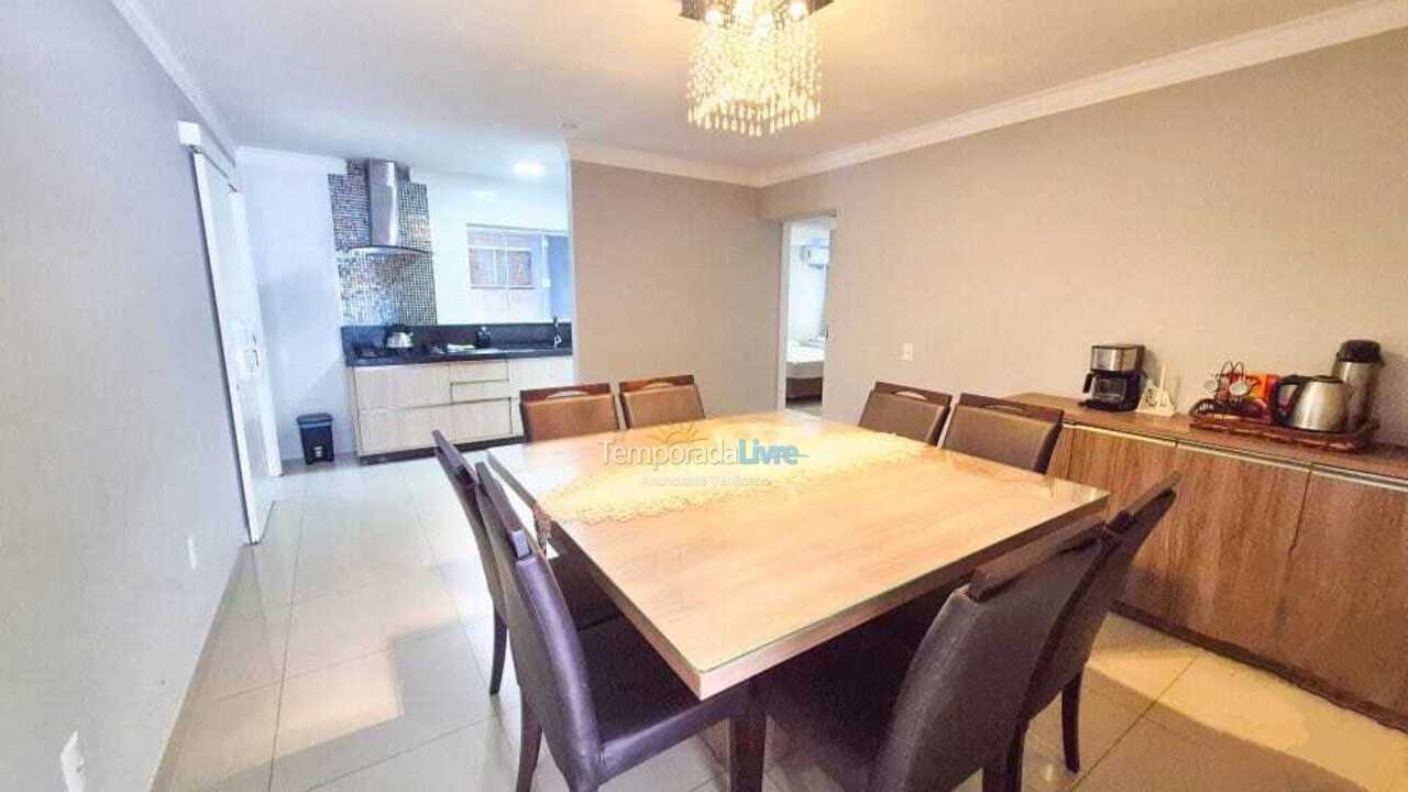 House for vacation rental in Bombinhas (Praia de Bombas)