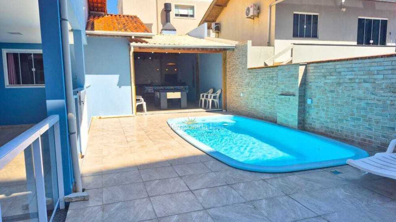 House for vacation rental in Bombinhas (Praia de Bombas)