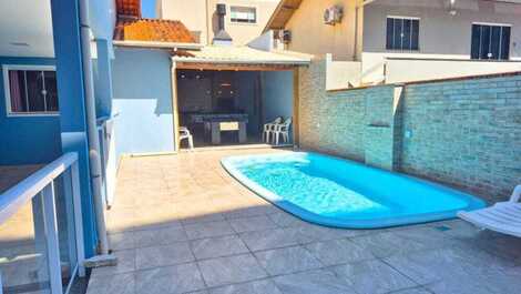 BEAUTIFUL HOUSE WITH POOL 🏊🏻‍♂️ 04 BEDROOMS, 13 PEOPLE IN BOMBAS