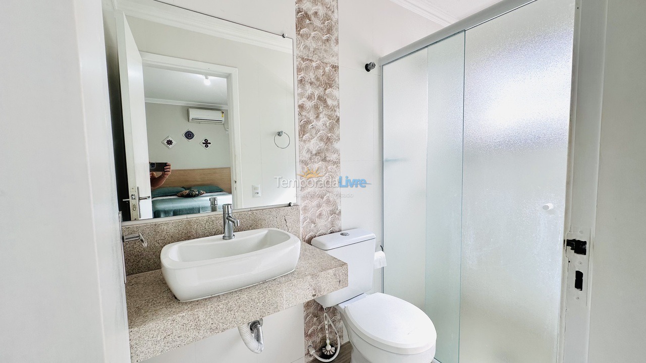 Apartamento para aluguel de temporada em Balneário Camboriú (Praia Central)