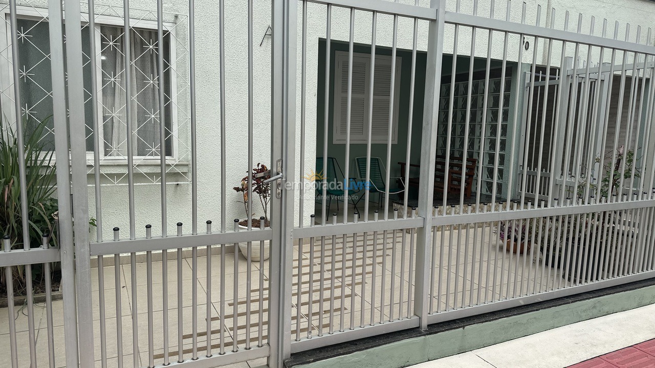 Casa para alquiler de vacaciones em Balneário Camboriú (Praia Central)