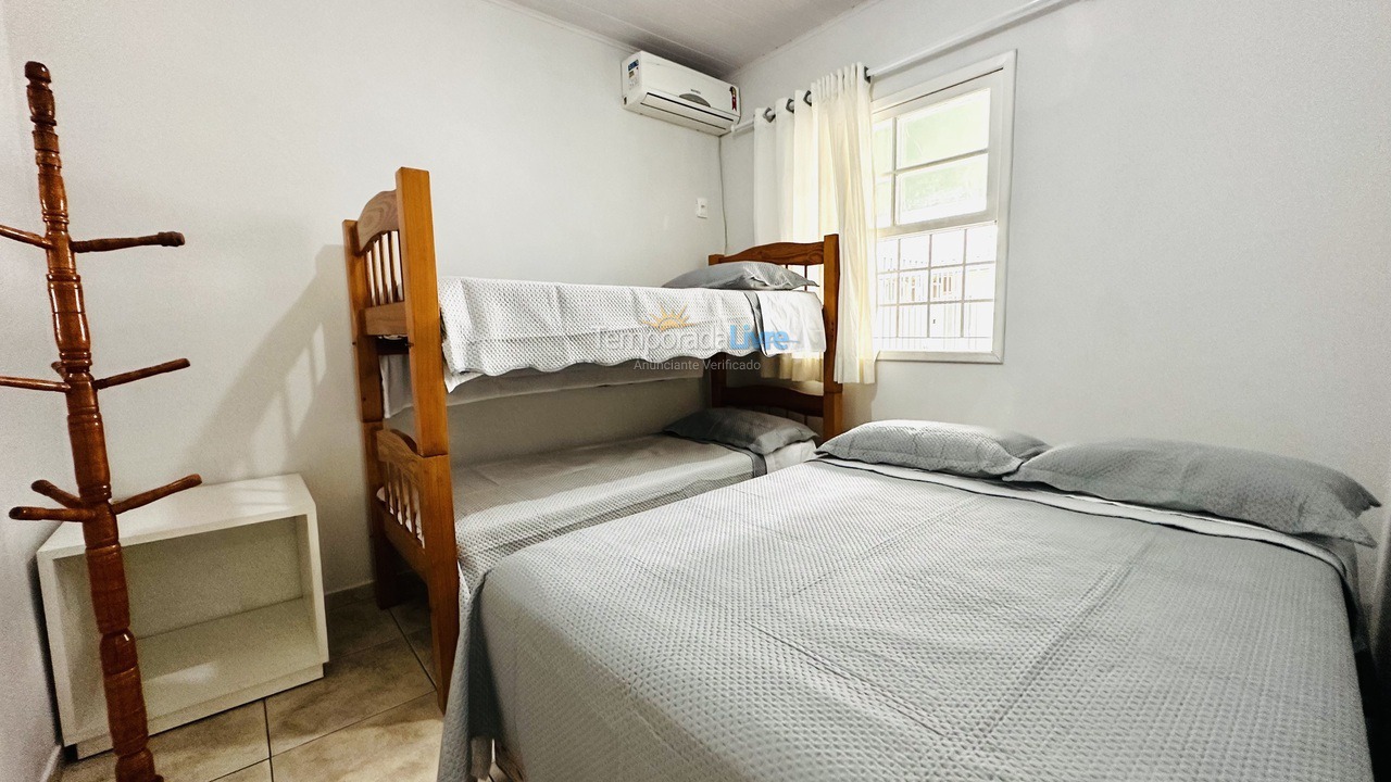 Casa para alquiler de vacaciones em Balneário Camboriú (Praia Central)