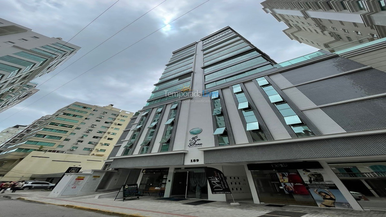 Apartamento para alquiler de vacaciones em Itapema (Meia Praia)