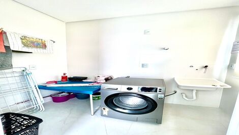 Apartamento de 3 suites bien ubicado.