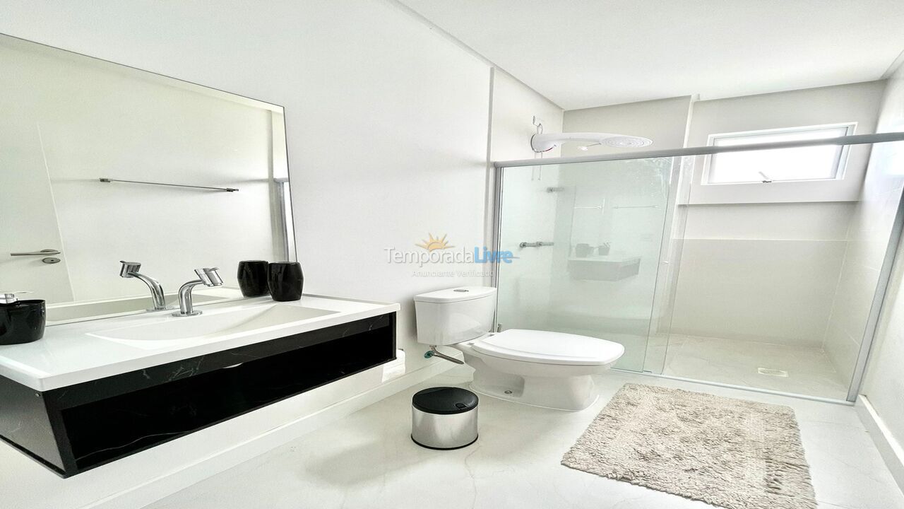 Apartamento para alquiler de vacaciones em Itapema (Meia Praia)