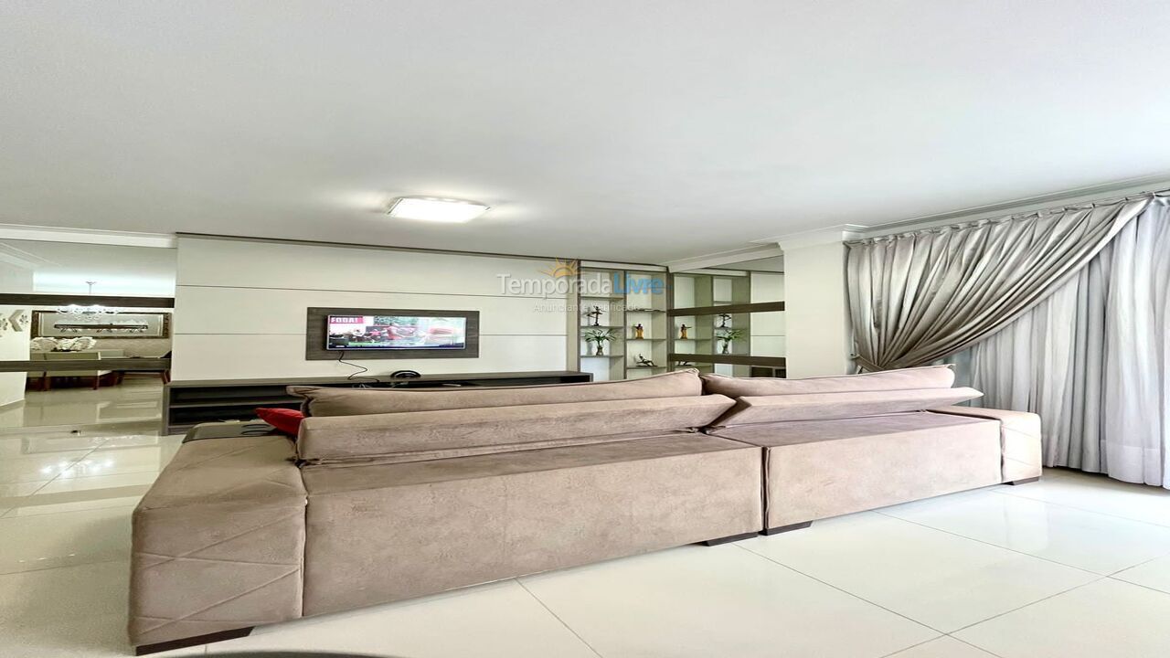 Apartment for vacation rental in Itapema (Meia Praia)