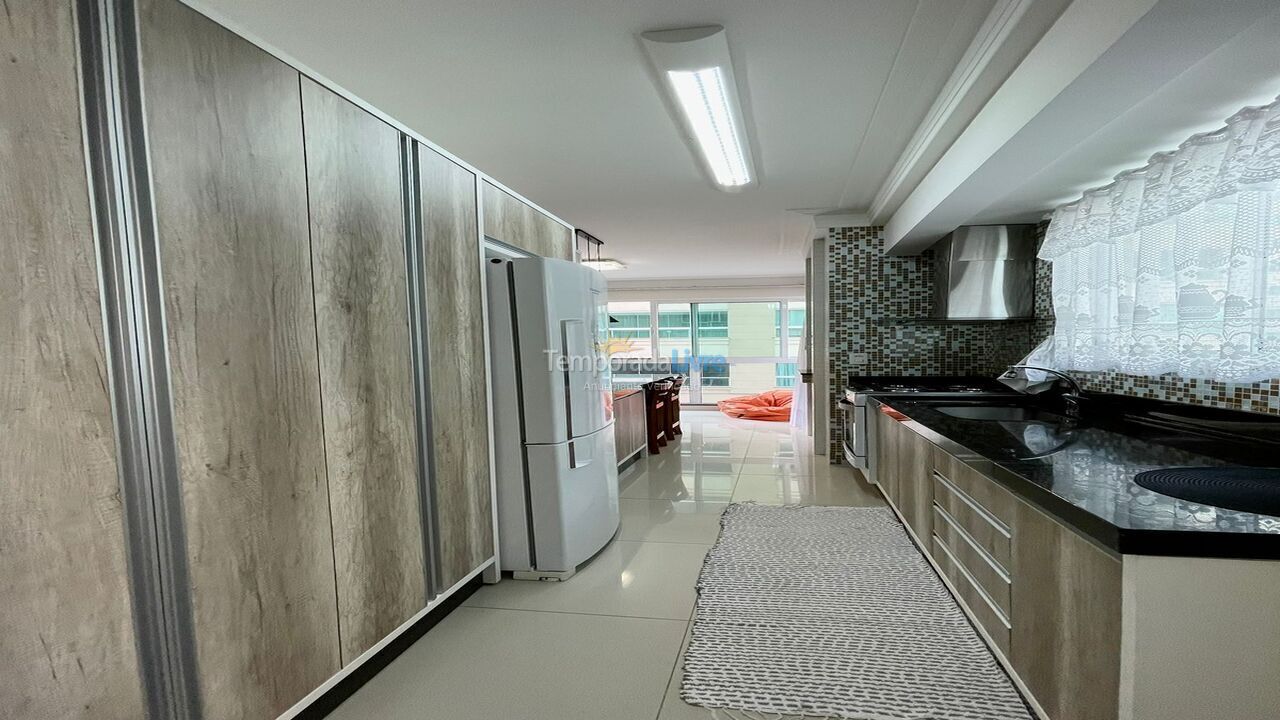 Apartment for vacation rental in Itapema (Meia Praia)