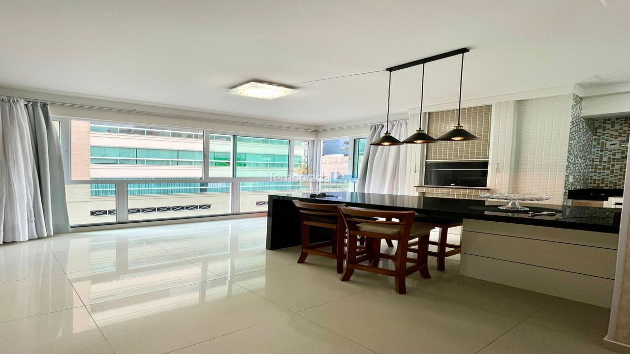 Apartment for vacation rental in Itapema (Meia Praia)