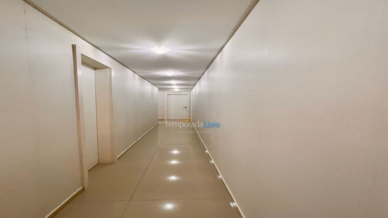 Apartment for vacation rental in Itapema (Meia Praia)