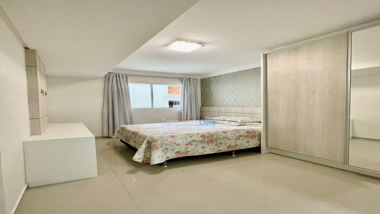 Apartment for vacation rental in Itapema (Meia Praia)