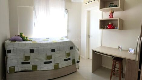 Residencial Prinz - 04 Ocean Front Suites en Meia Praia Itapema / SC