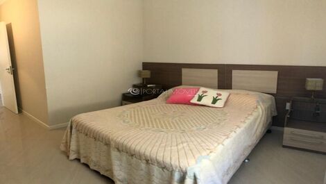 Residencial Prinz - 04 Ocean Front Suites en Meia Praia Itapema / SC