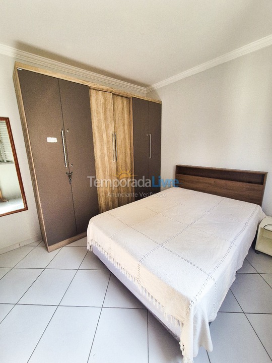 Apartamento para alquiler de vacaciones em Guarujá (Pitangueiras)