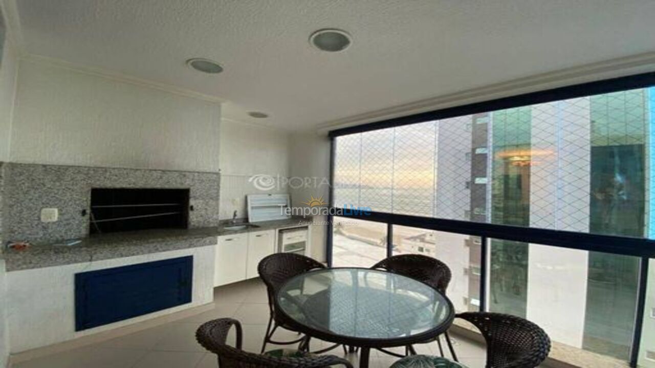 Apartamento para aluguel de temporada em Itapema (Meia Praia)