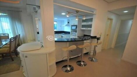 Rosa dos Ventos - 04 suítes em Meia Praia