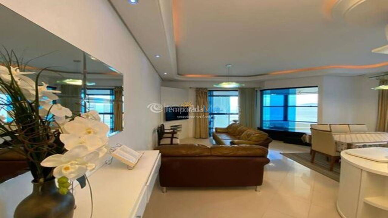 Apartamento para aluguel de temporada em Itapema (Meia Praia)