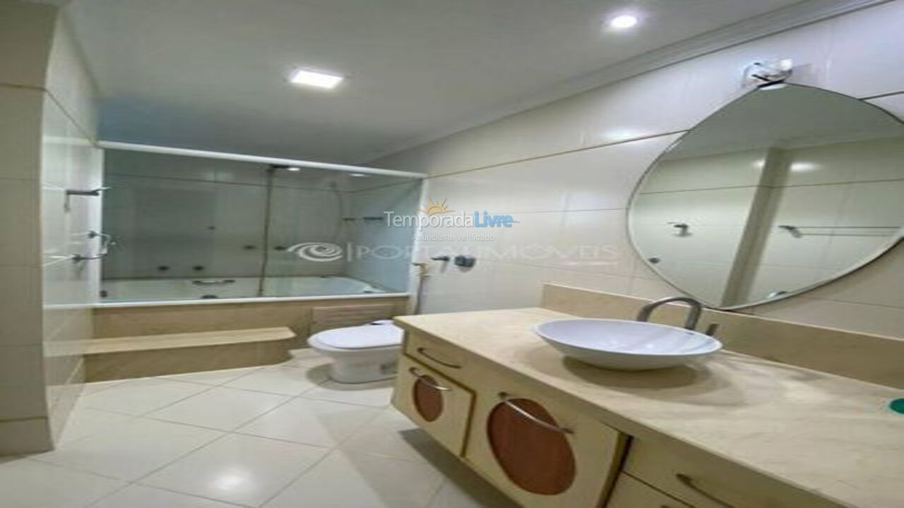 Apartamento para aluguel de temporada em Itapema (Meia Praia)