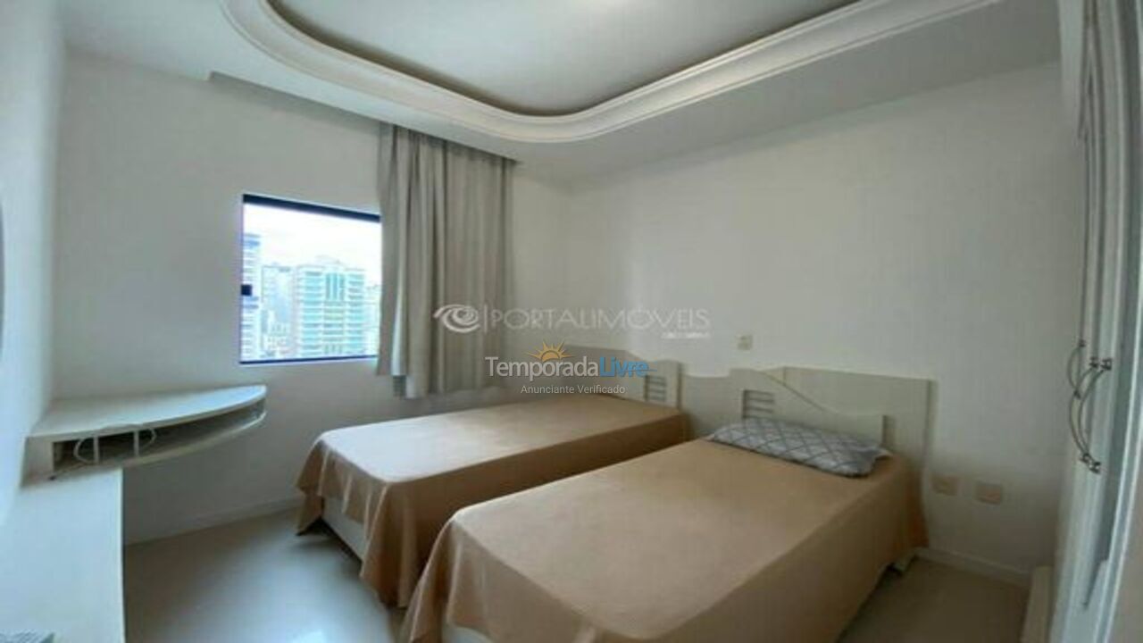 Apartamento para aluguel de temporada em Itapema (Meia Praia)