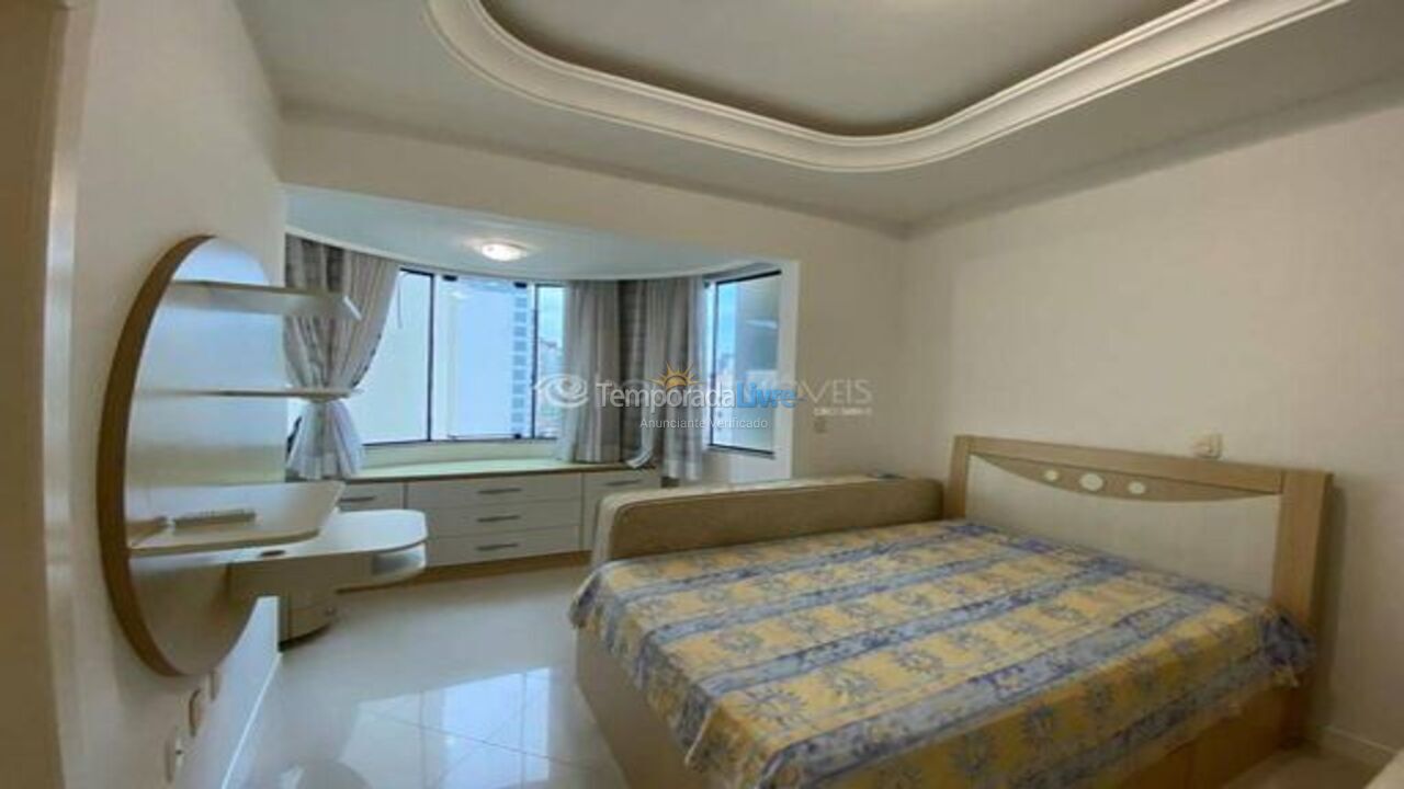 Apartamento para aluguel de temporada em Itapema (Meia Praia)