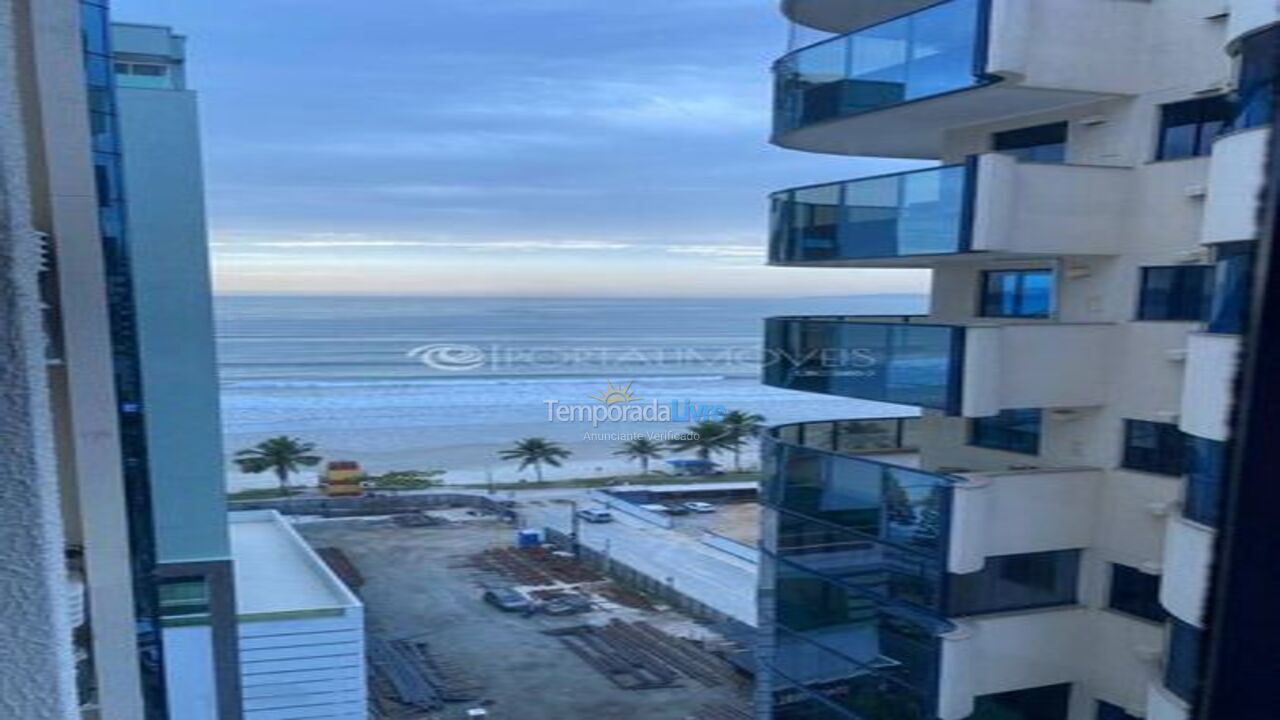 Apartamento para aluguel de temporada em Itapema (Meia Praia)