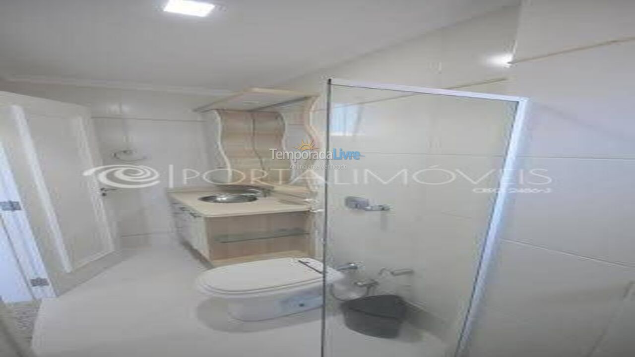 Apartamento para aluguel de temporada em Itapema (Meia Praia)