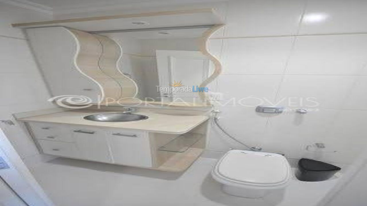 Apartamento para aluguel de temporada em Itapema (Meia Praia)