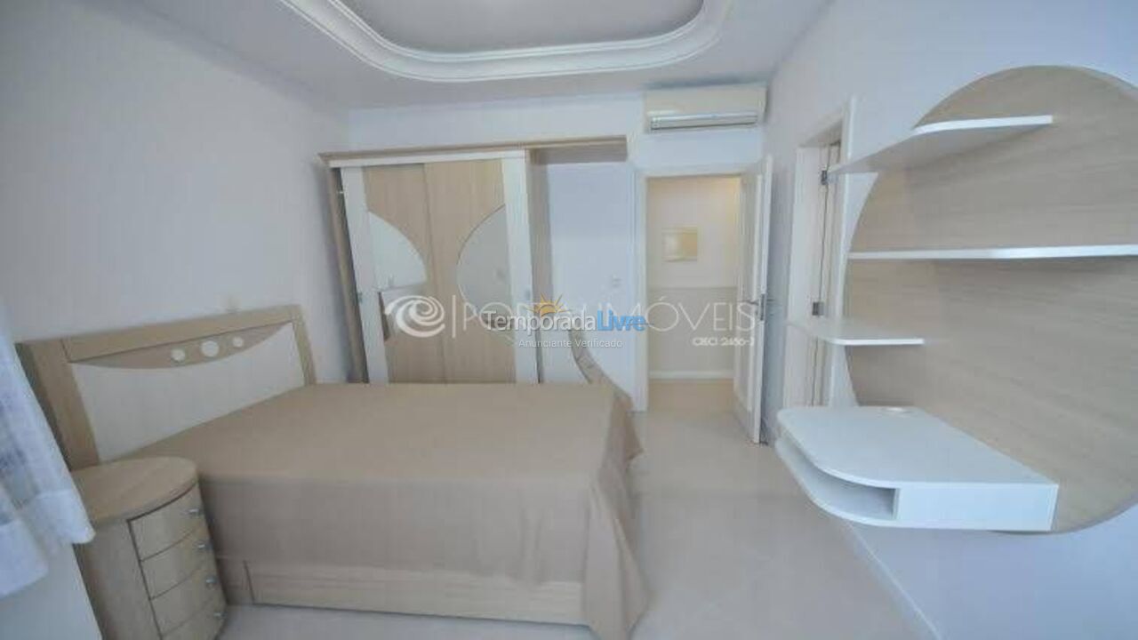 Apartamento para aluguel de temporada em Itapema (Meia Praia)