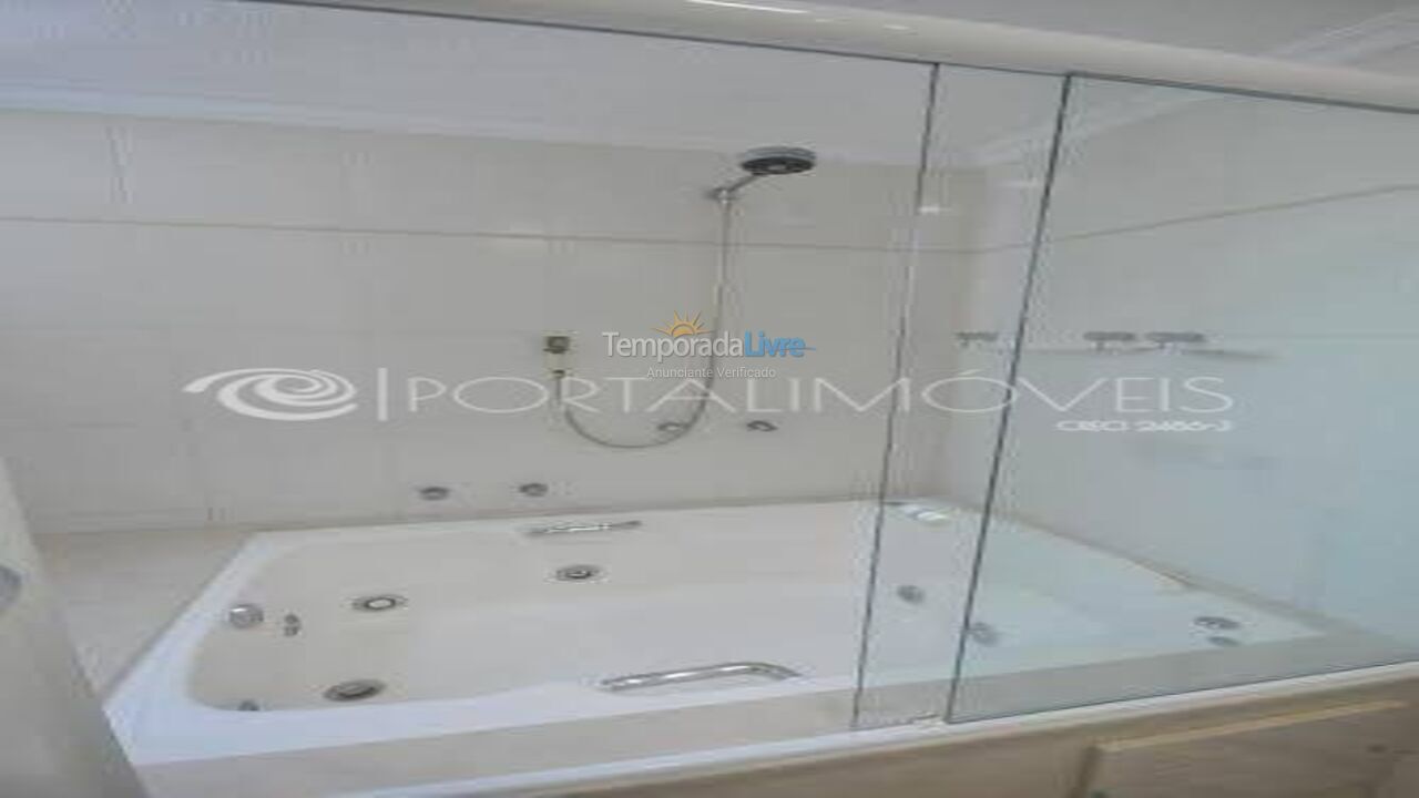 Apartamento para aluguel de temporada em Itapema (Meia Praia)