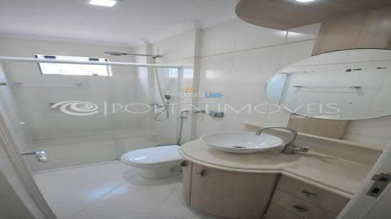 Apartamento para aluguel de temporada em Itapema (Meia Praia)