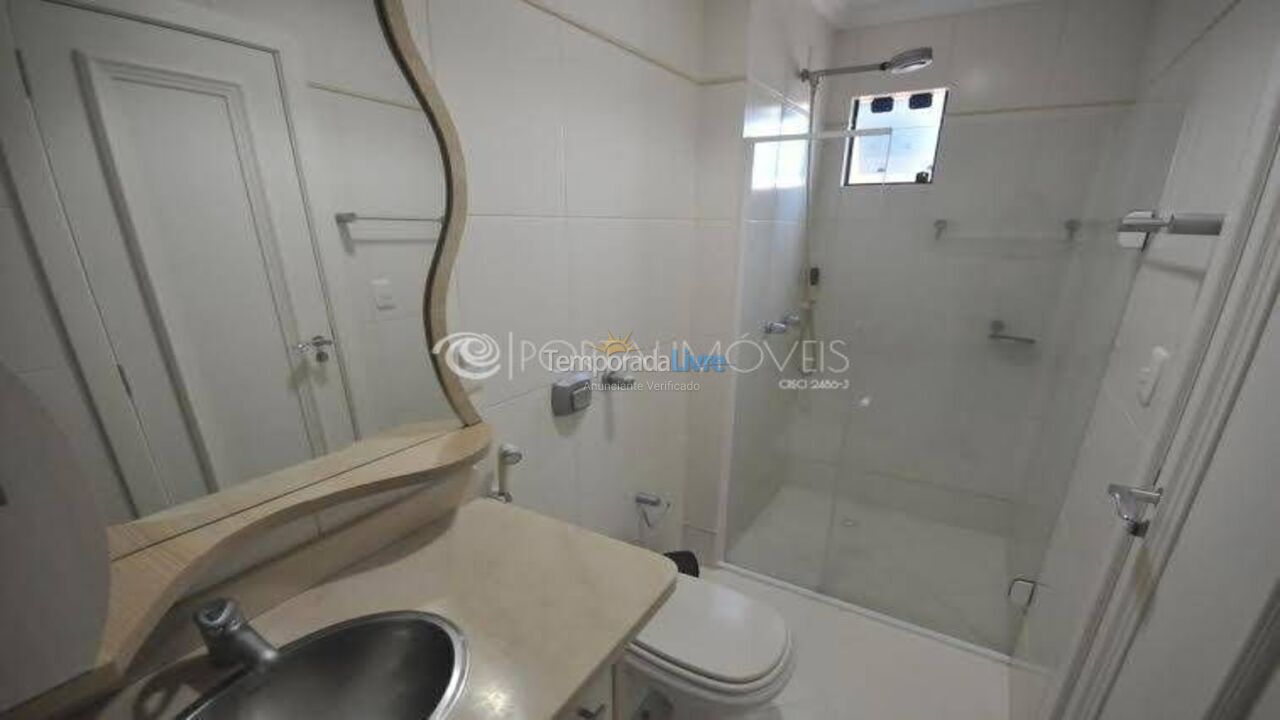 Apartamento para aluguel de temporada em Itapema (Meia Praia)