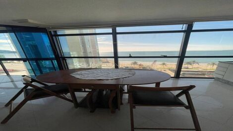 Apartamento com 3 suites em Meia Praia, Frente Avenida com Vista Mar