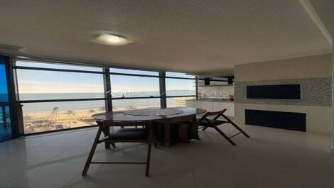 Apartamento com 3 suites em Meia Praia, Frente Avenida com Vista Mar