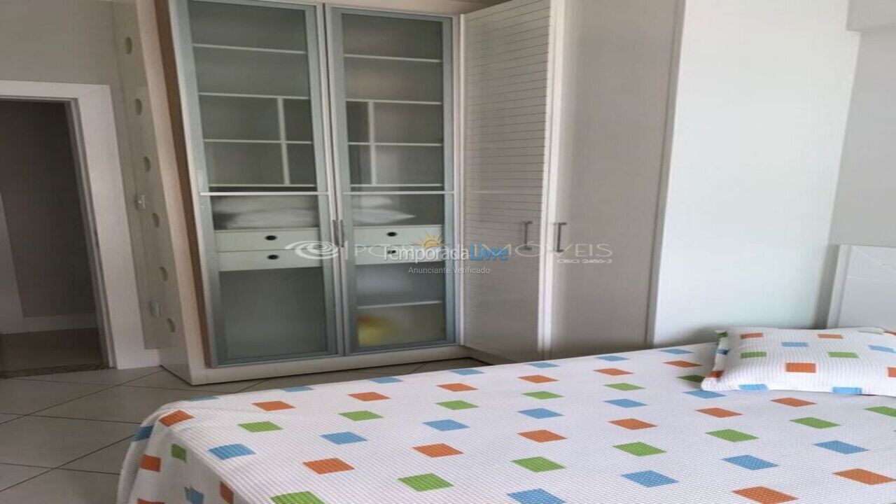 Apartment for vacation rental in Itapema (Meia Praia)