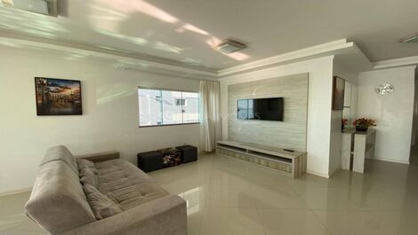 Apartment with 02 suites facing the street with a panoramic view.