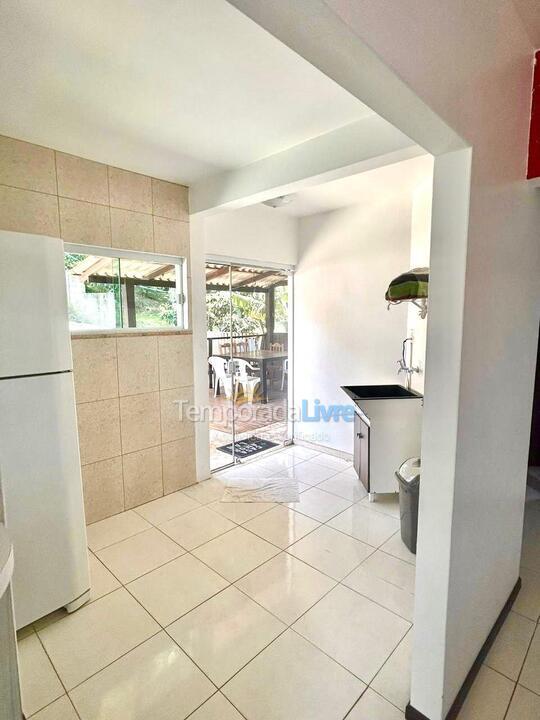 Casa para aluguel de temporada em Garopaba (Praia da Ferrugem)