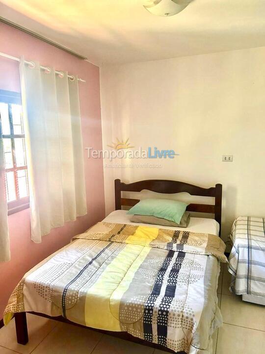 Casa para aluguel de temporada em Garopaba (Praia da Ferrugem)