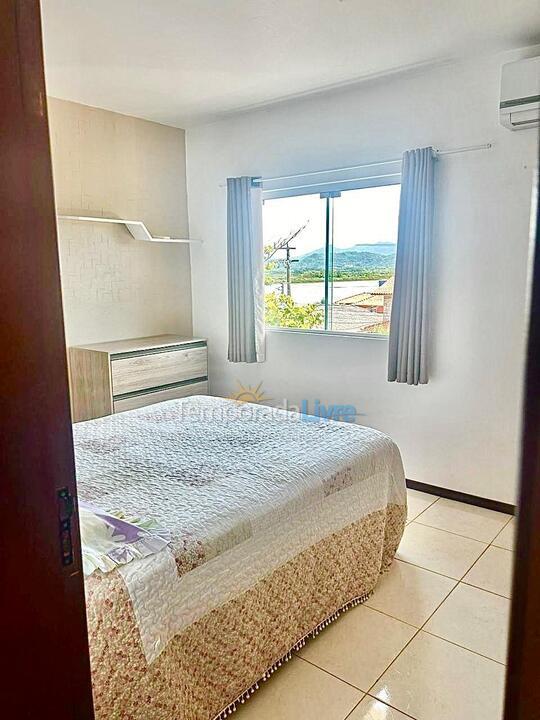 Casa para aluguel de temporada em Garopaba (Praia da Ferrugem)