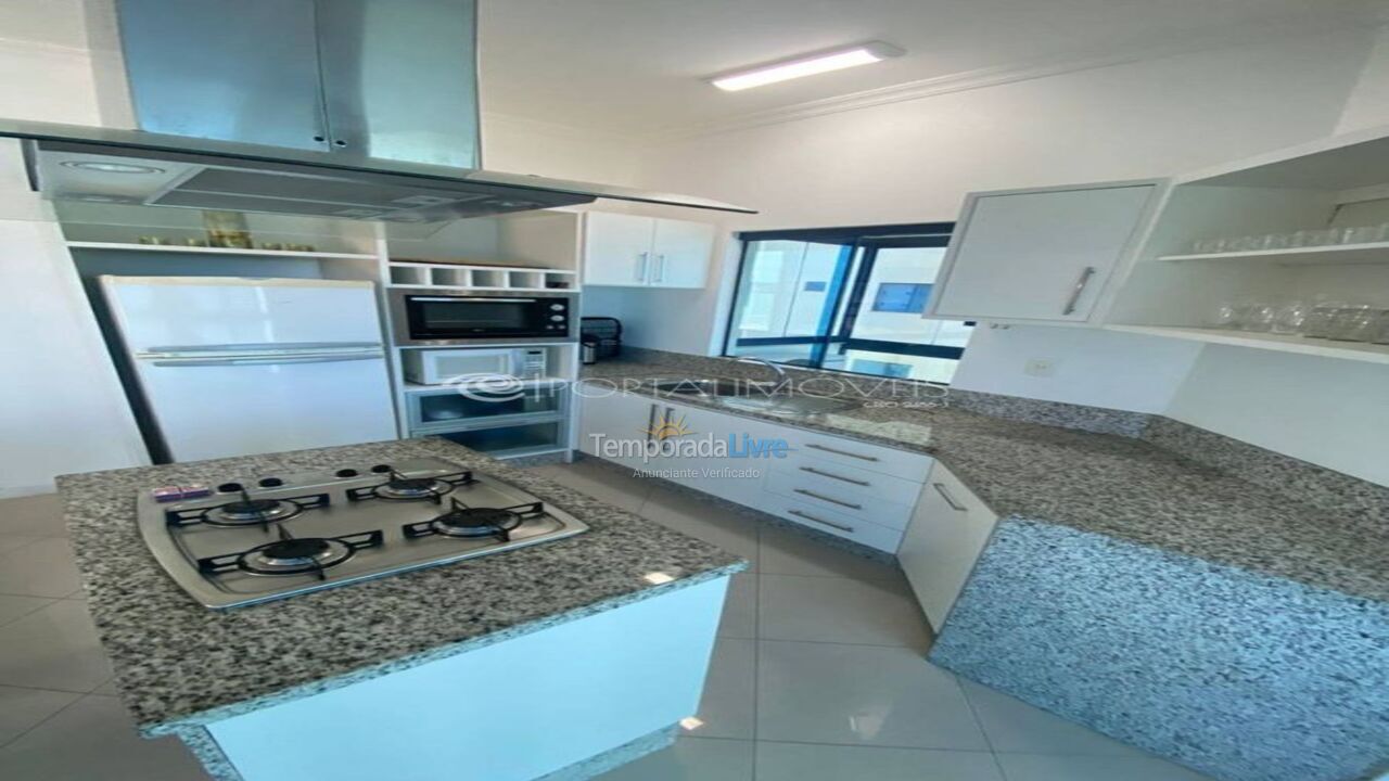 Apartamento para aluguel de temporada em Itapema (Meia Praia)