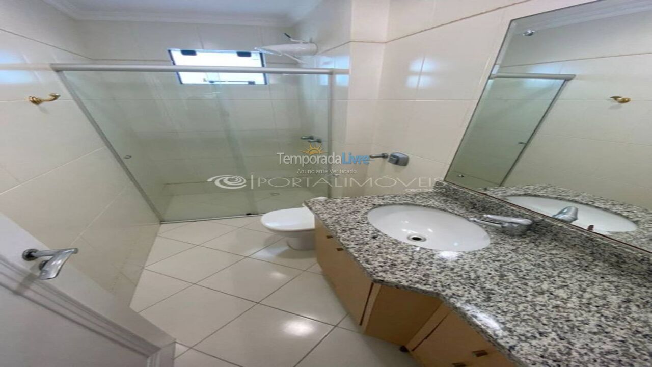 Apartamento para aluguel de temporada em Itapema (Meia Praia)