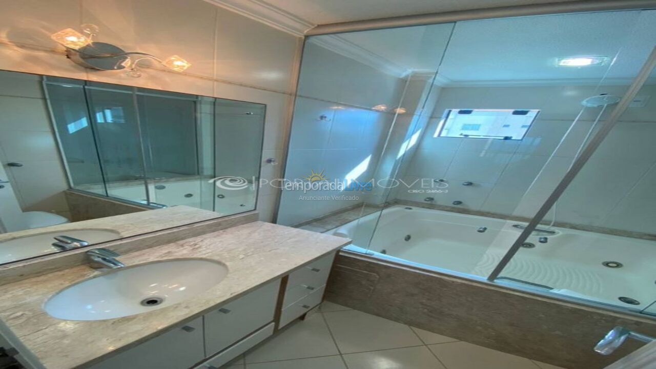 Apartamento para aluguel de temporada em Itapema (Meia Praia)