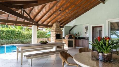 Detached house in Guaecá