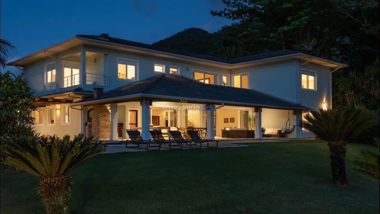 House for vacation rental in São Sebastião (Guaecá)