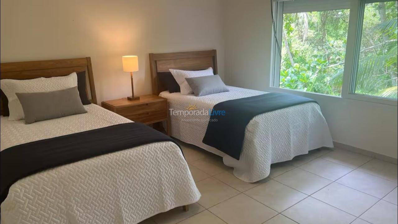 House for vacation rental in São Sebastião (Guaecá)