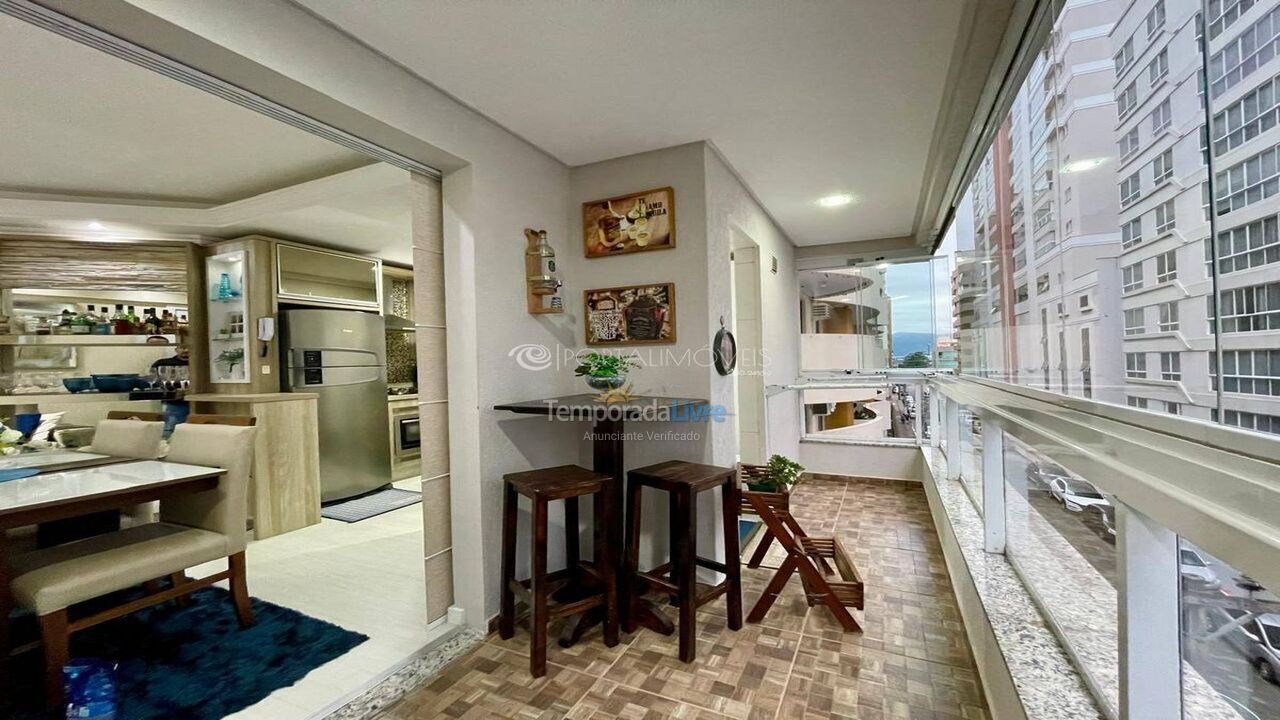 Apartamento para aluguel de temporada em Itapema (Meia Praia)