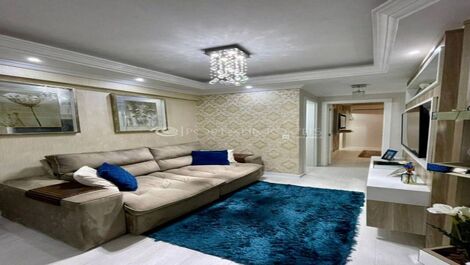 Lindo apartamento com 2 dormitórios na Meia Praia