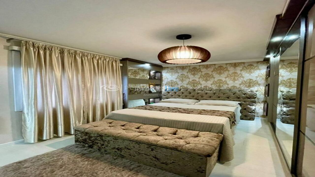 Apartamento para aluguel de temporada em Itapema (Meia Praia)